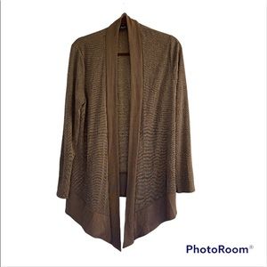 Chico’s size 1 (M) flyaway cardigan in brown, gold, and gray.